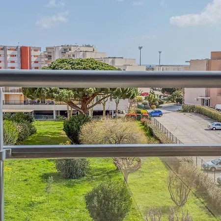 Apartment T2 Eden, Piscine , Ideale Pour Famille De 4 Personnes *